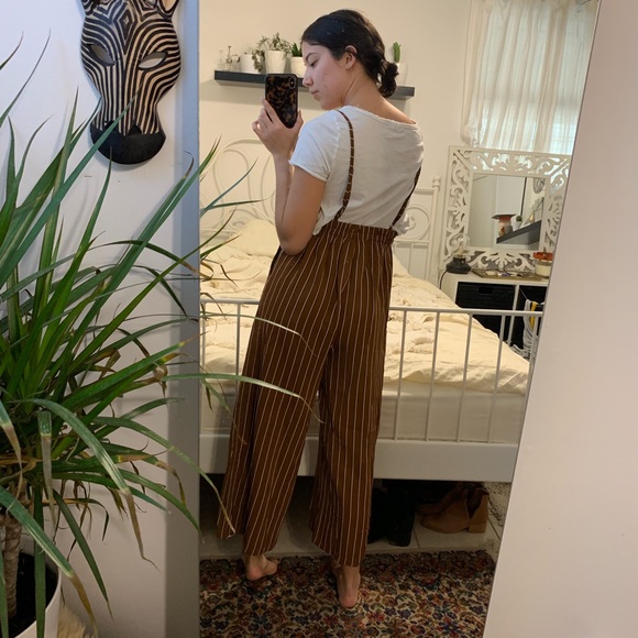 Urban Outfitters Romper - Picture 2 of 3